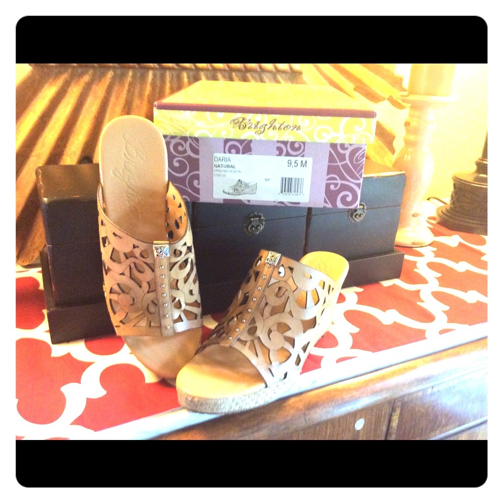 Brighton Daria Mule Sandal Wedge Vegan 9.5 Beige