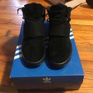 Tubular invader strap j