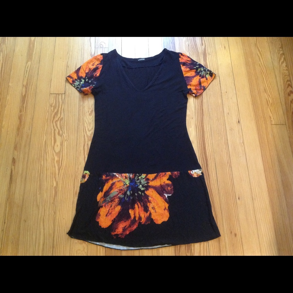 🌺 PRICE DROP! Stunning summer weight Helena Mertlova dress. Drapes beautifully.
