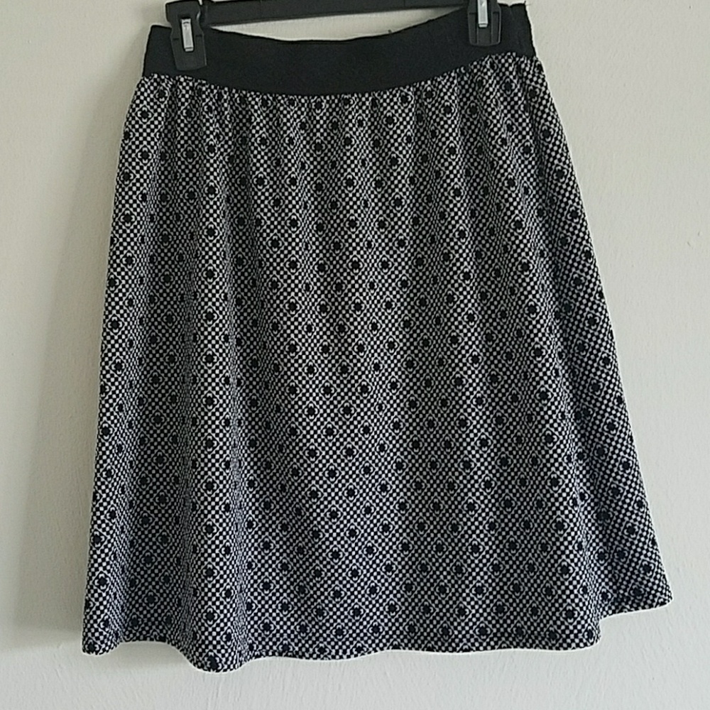 Professional black and white skirt