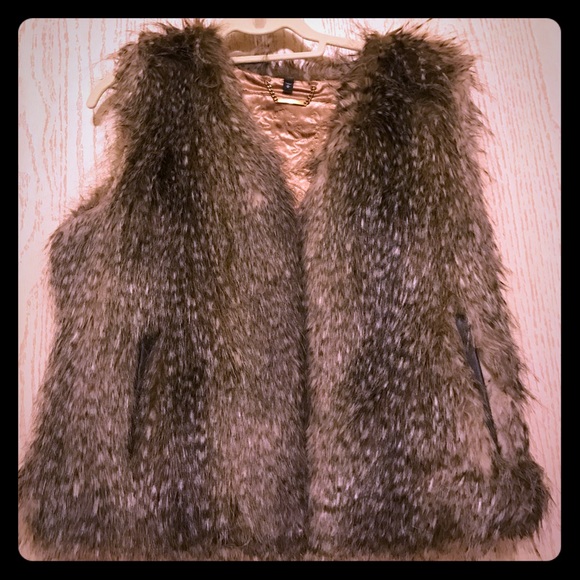 Express Fall Fur Vest Size M - Picture 1 of 4