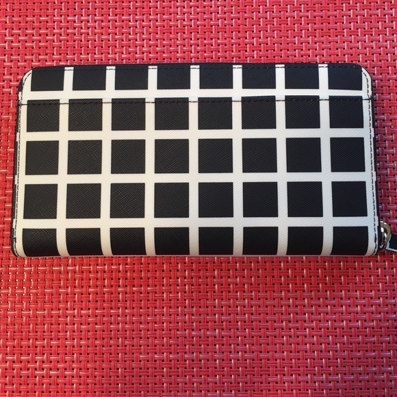 Make an offer! NWT! Kate Spade wallet - Picture 3 of 4