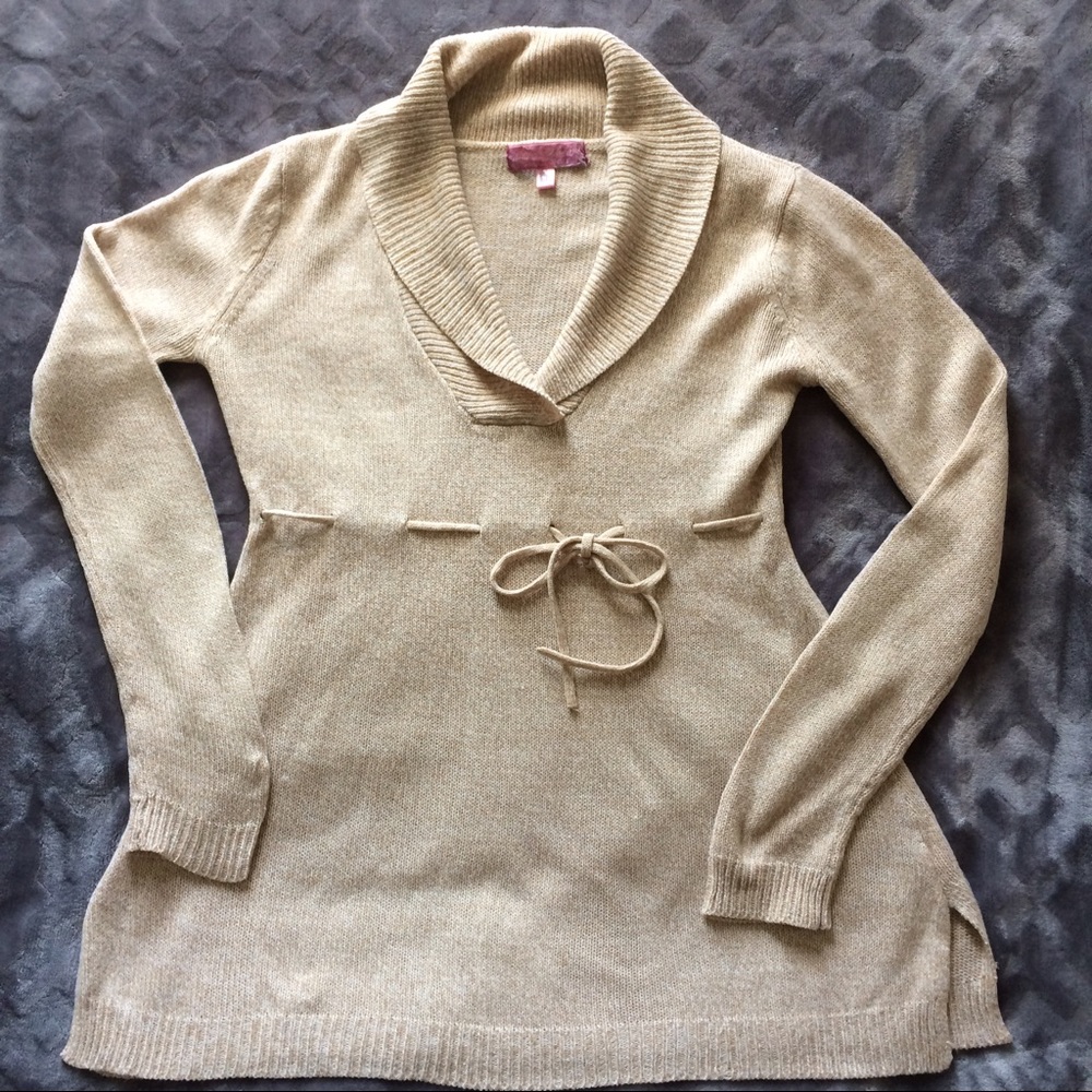 **SOLD**Maternity Sweater