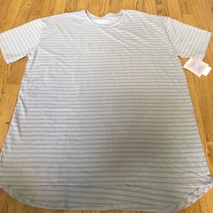 NEW PRICE FIRM LuLaRoe Patrick tee