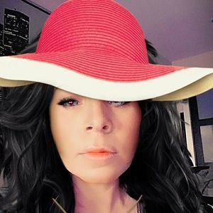 Meet your Posher, Catherine