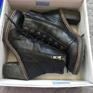 White Mountain Boots