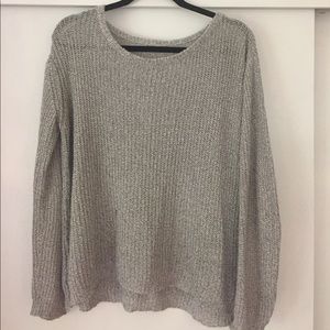 Baggy light gray sweater