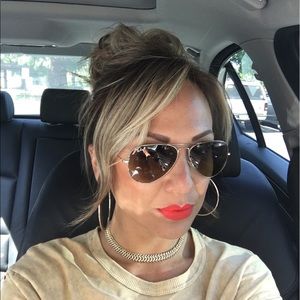 Meet your Posher, Monica