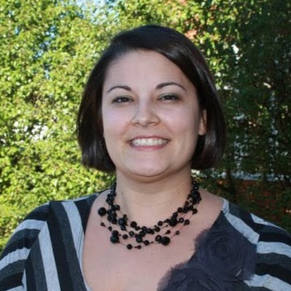 Meet your Posher, Lisa - Picture 1 of 1