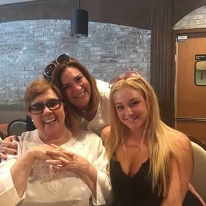 Meet your Posher, Marcela