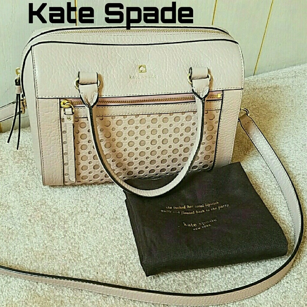⤵ sold out🔖 Kate spade handbag 🌞LIKE NEW