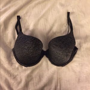 Victoria'a Secret Bra sz 32DD Padded perfect cover