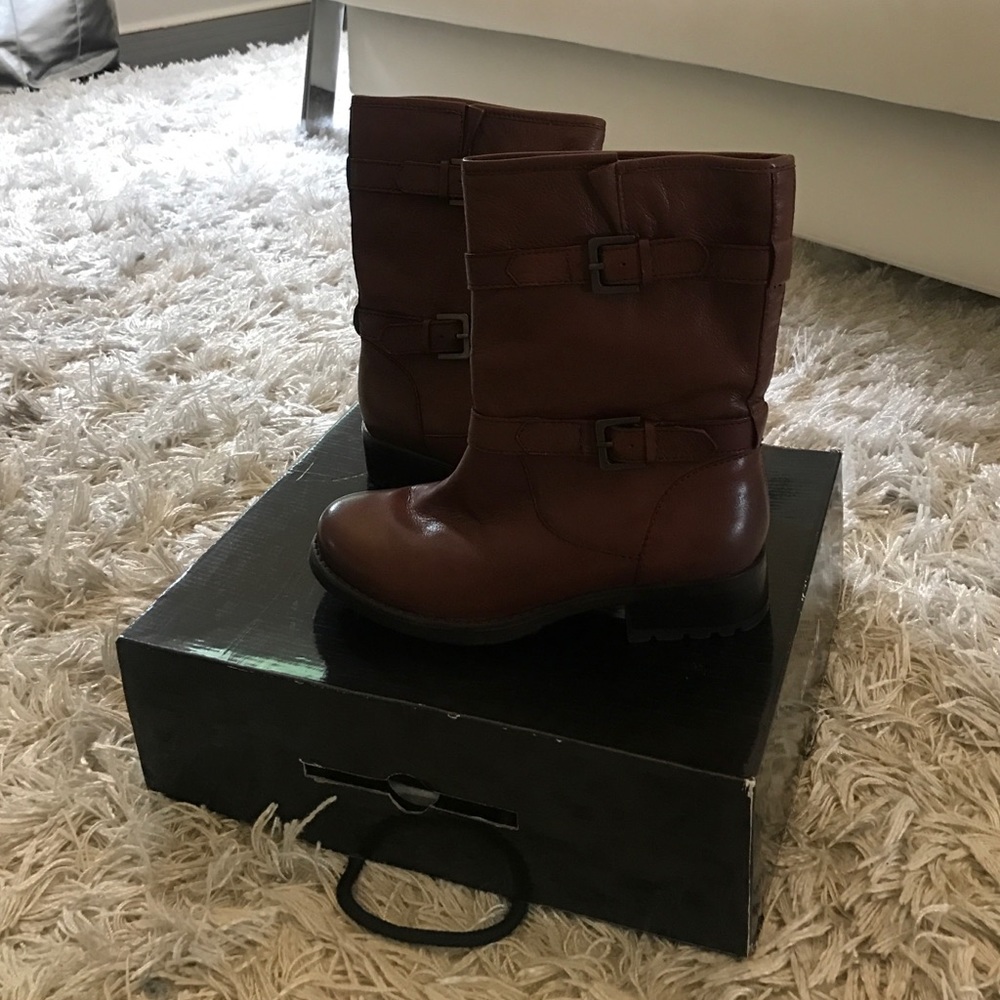 Boutique 9 cognac boots