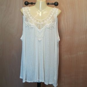 Cream ranks with elegant neck detailing