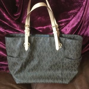 MK purse