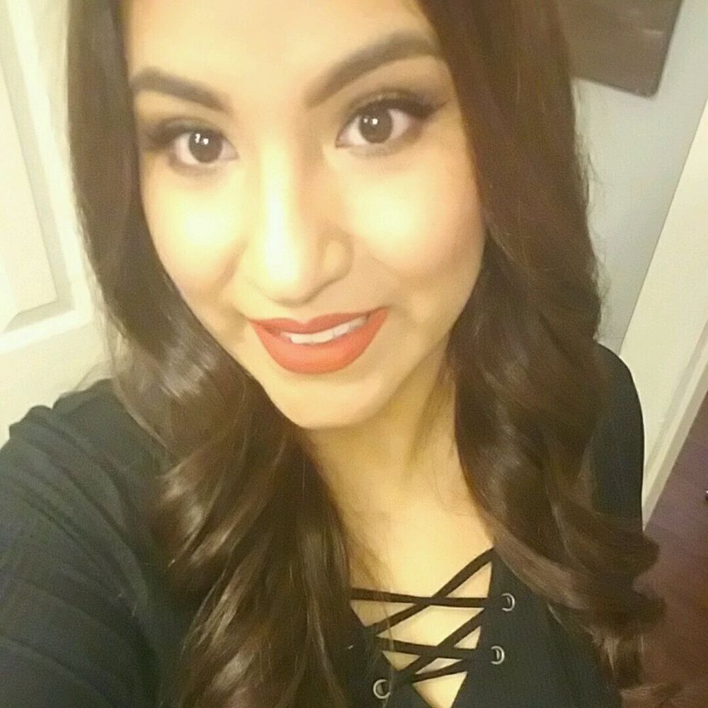 Meet your Posher, Nohemy