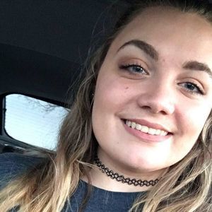 Meet your Posher, Hayley