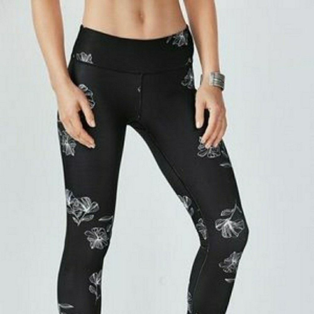 🎉SOLD🎉 Fabletics Salar Leggings