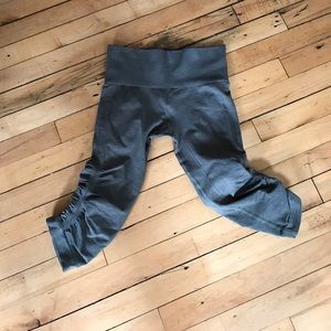 Lululemon below knee scrunched