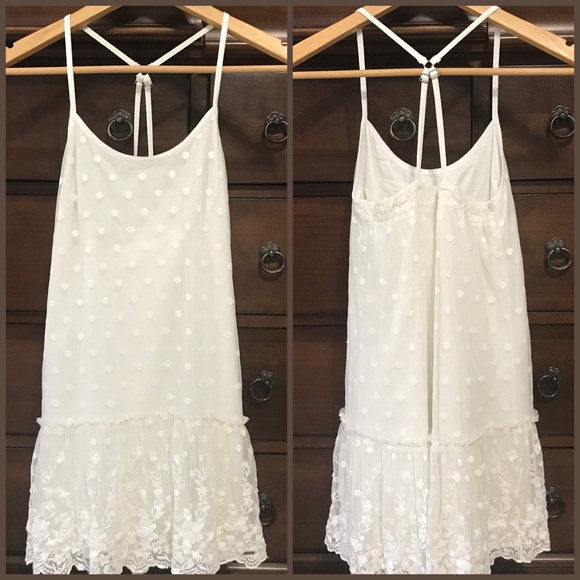 abercrombie kids Other - ✨SALE✨Girls Abercrombie Scalloped Lace Dress