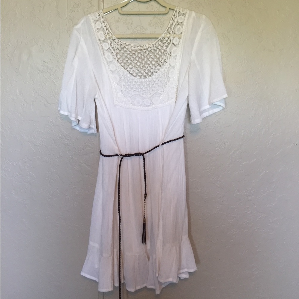 HIPPIE WHITE DRESS