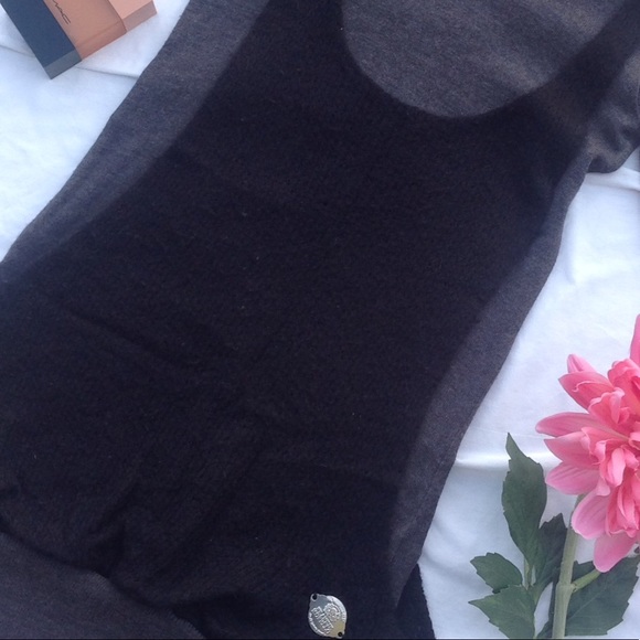 Fashion Designer's Sweater - Picture 7 of 7