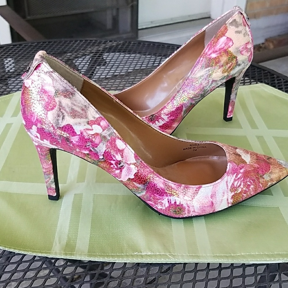 J. Renee' Pink Floral heels