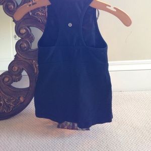 Lululemon Size 2 V-neck Black Top