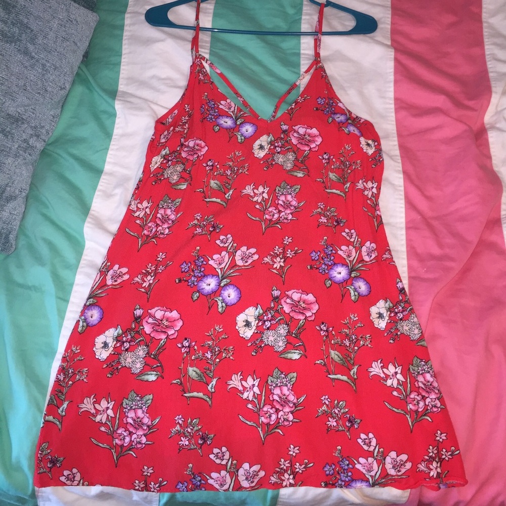 Forever 21 sundress! 🌺