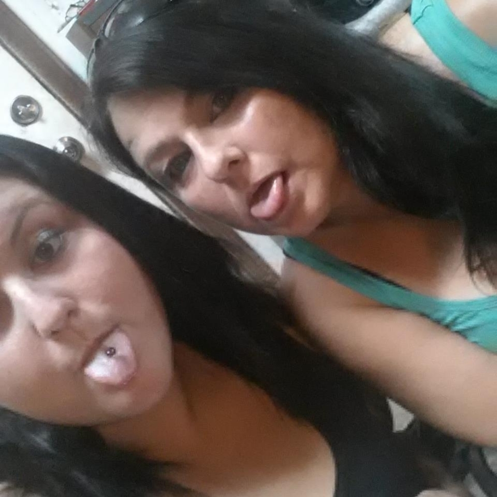 Meet your Posher, Exie