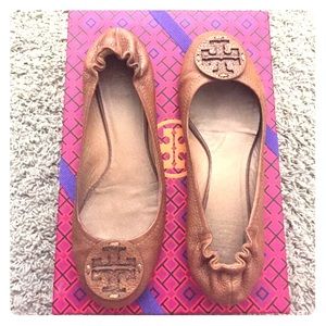 Tory Burch original Reva style flats in tan