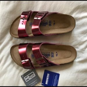 NWT Arizona Birkenstocks- METALLIC Tourmaline