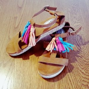 Girls Size 5 Hipster Sandals