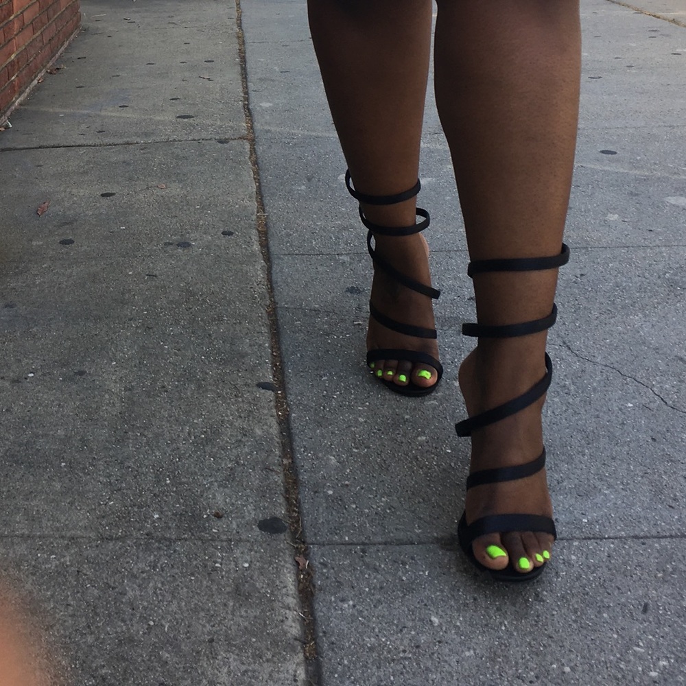 Victoria Wrap heels - Picture 4 of 6