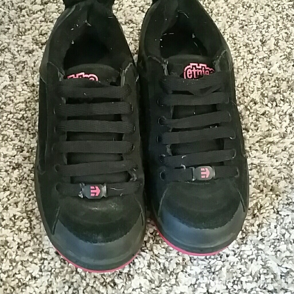 Etnies