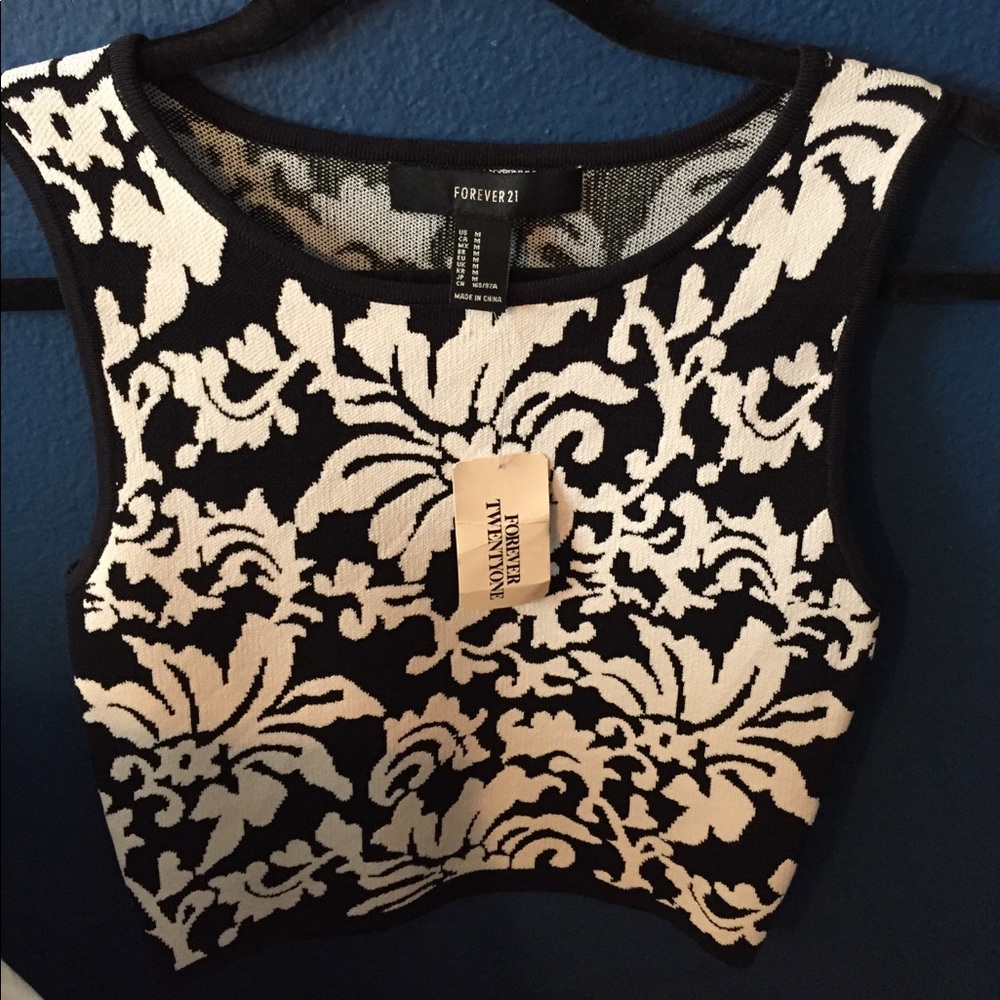 NWT Forever 21 crop top