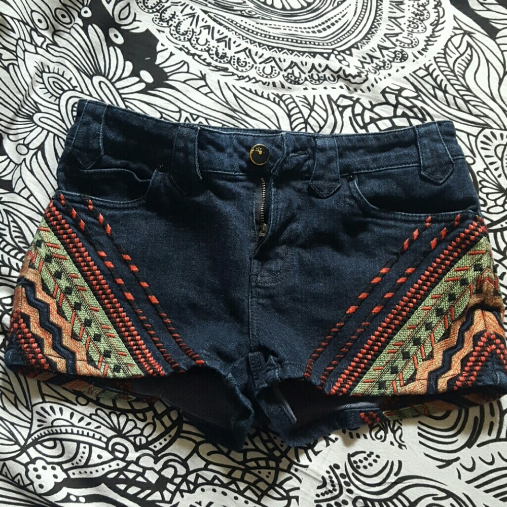 Bdg embroidered shorts