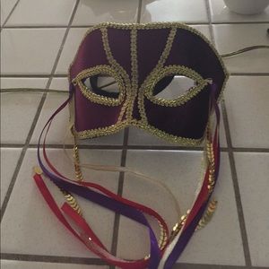Masquerade mask