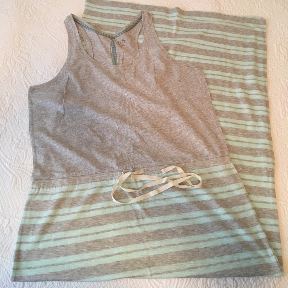 Summer perfect maxi dress. Never worn