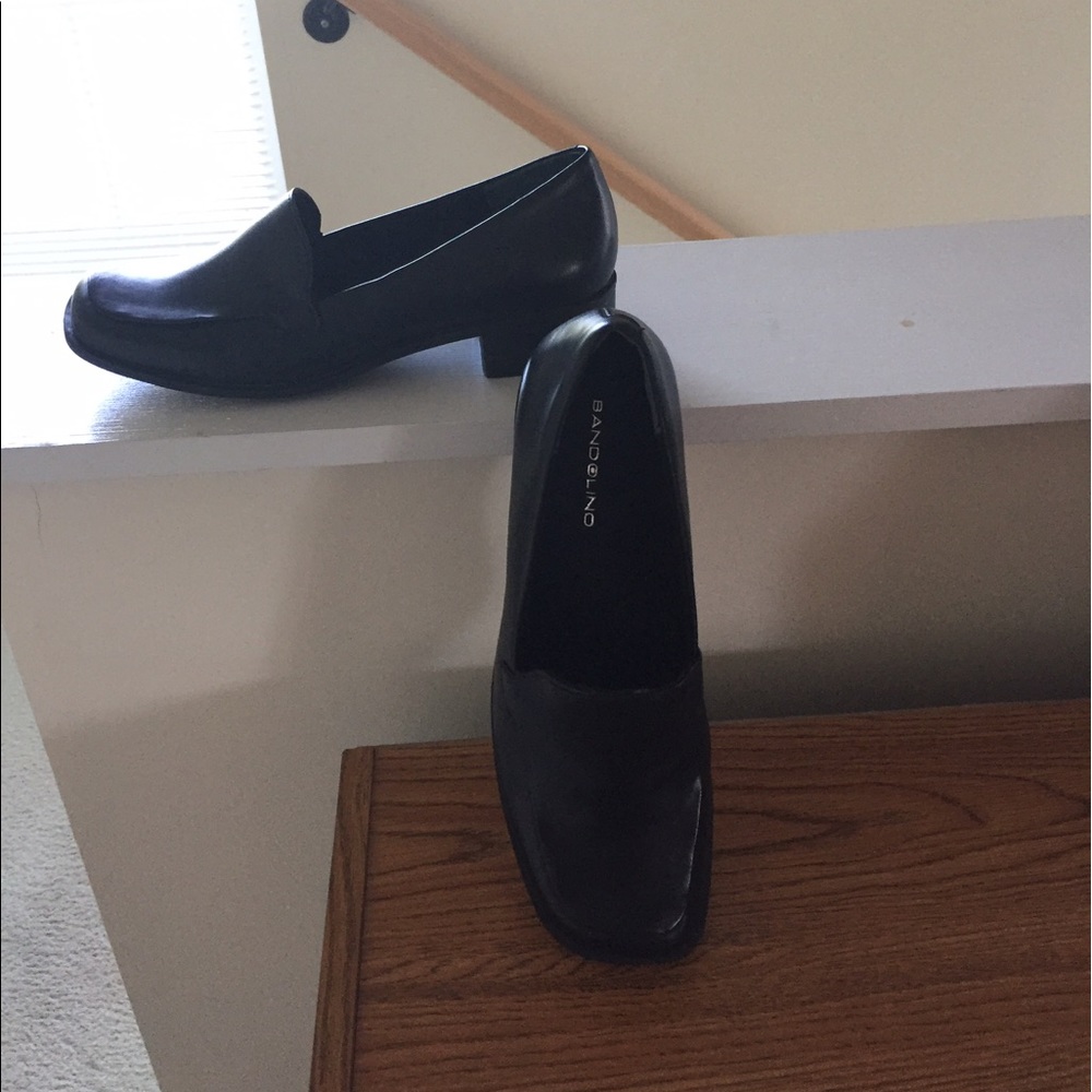 black shoes.