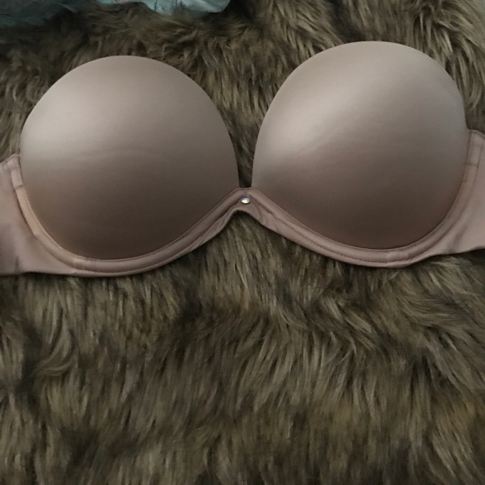 Nude strapless bra
