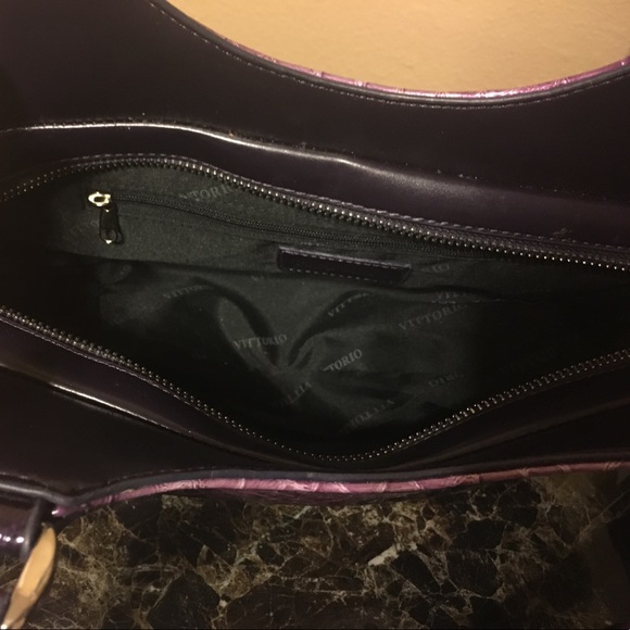 Vittorio Handbag & Wallet - Picture 3 of 5