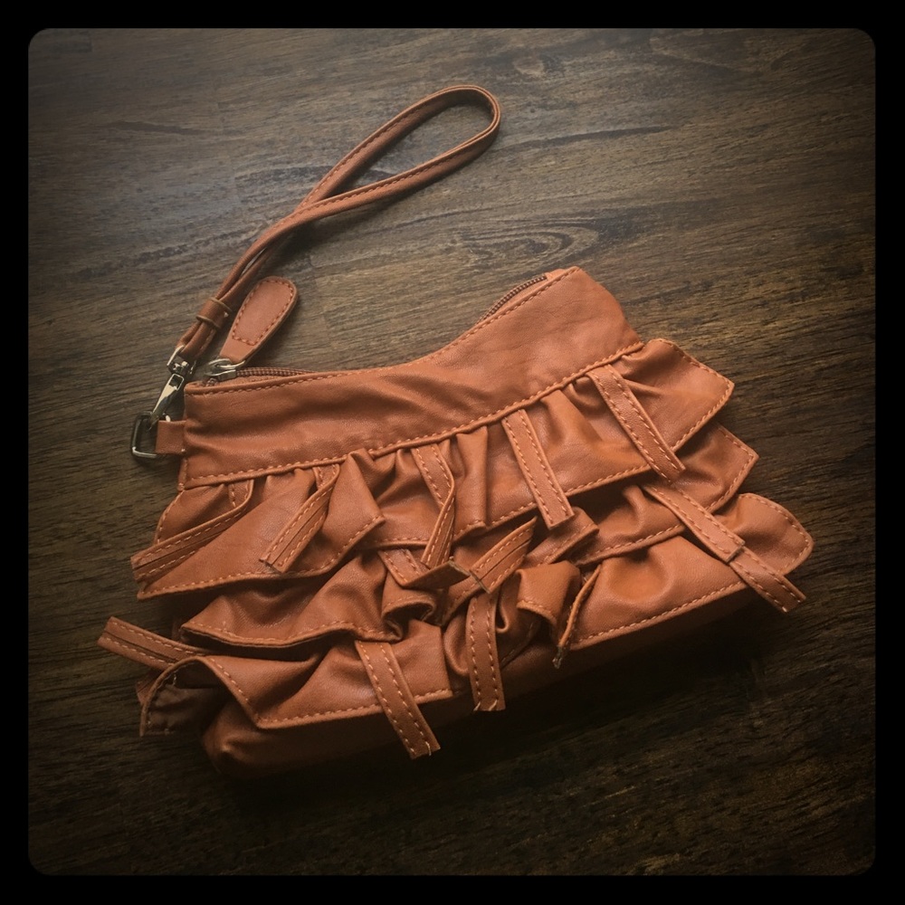 NY&Co. clutch/wristlet