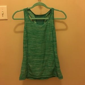 Green danskin now sport top