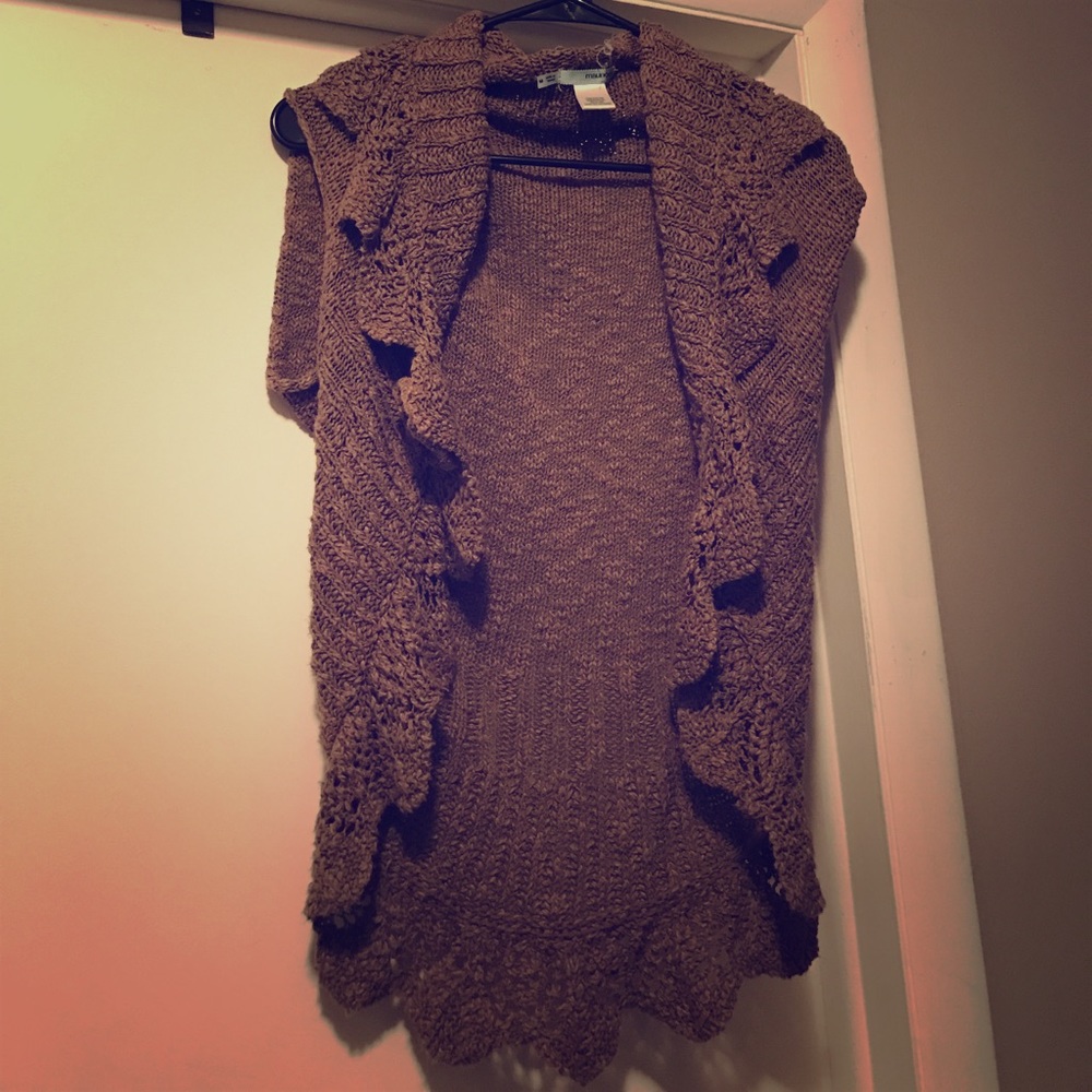 Sweater vest