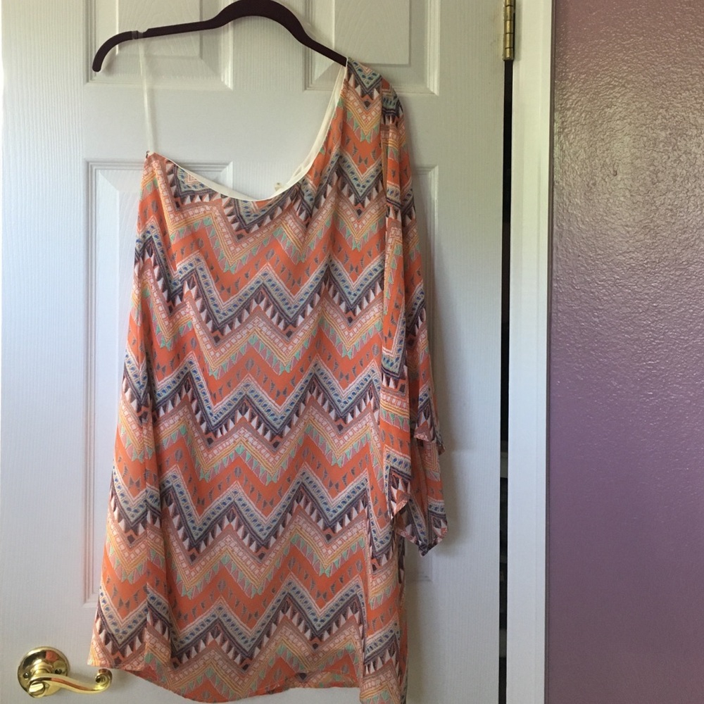 One shoulder dress