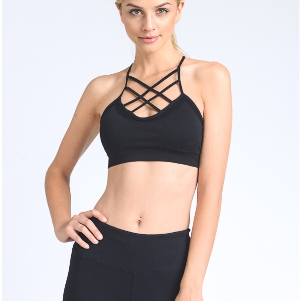 🔴 Տɑӏҽ • 1 Left • Crisscross Seamless Bralette