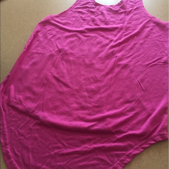 Super Mario Tank Top - Picture 3 of 3