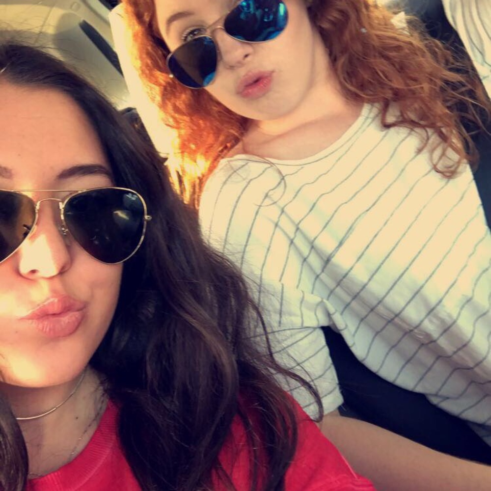 Meet your Posher, Claire