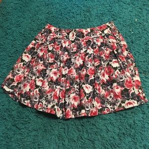 Floral mini skirt